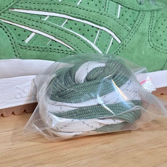 Asics X Concepts Gel Respector Coca Green Suede Special Box Men's Size 8 - Picture 8 of 11